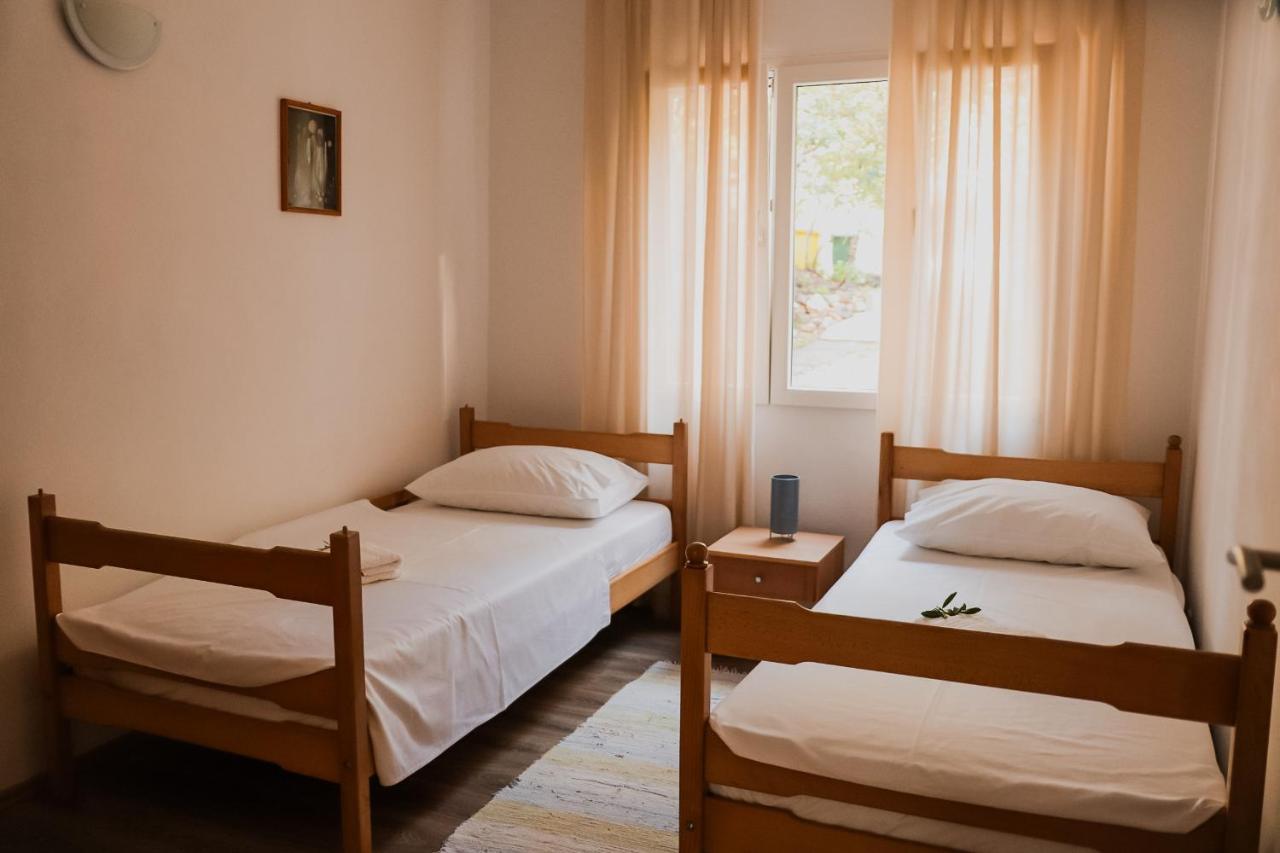 Apartments Prce Orebić Esterno foto